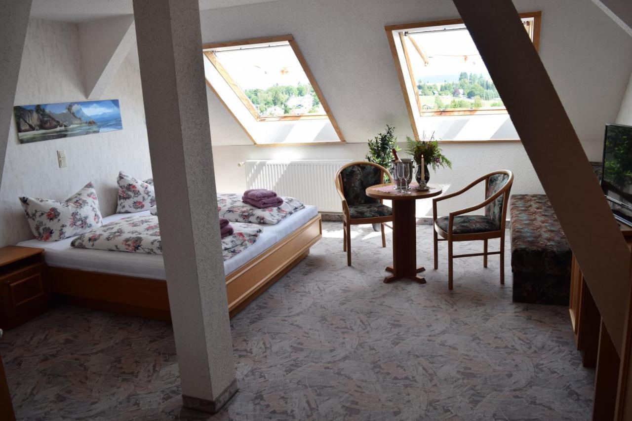 Hotel Carola Schönheide Buitenkant foto